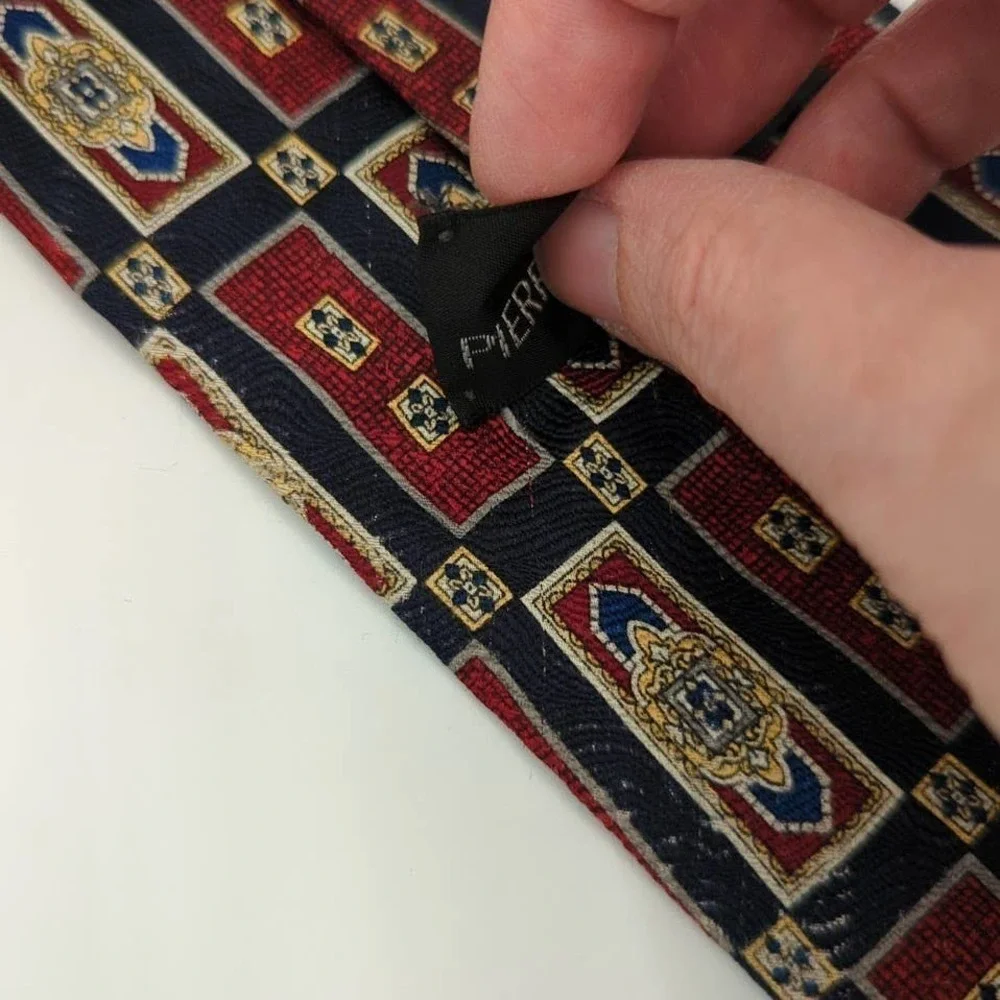 PIERRE Balmain Paris All Silk Regal Print Neck Tie Classic Retro Made in the USA